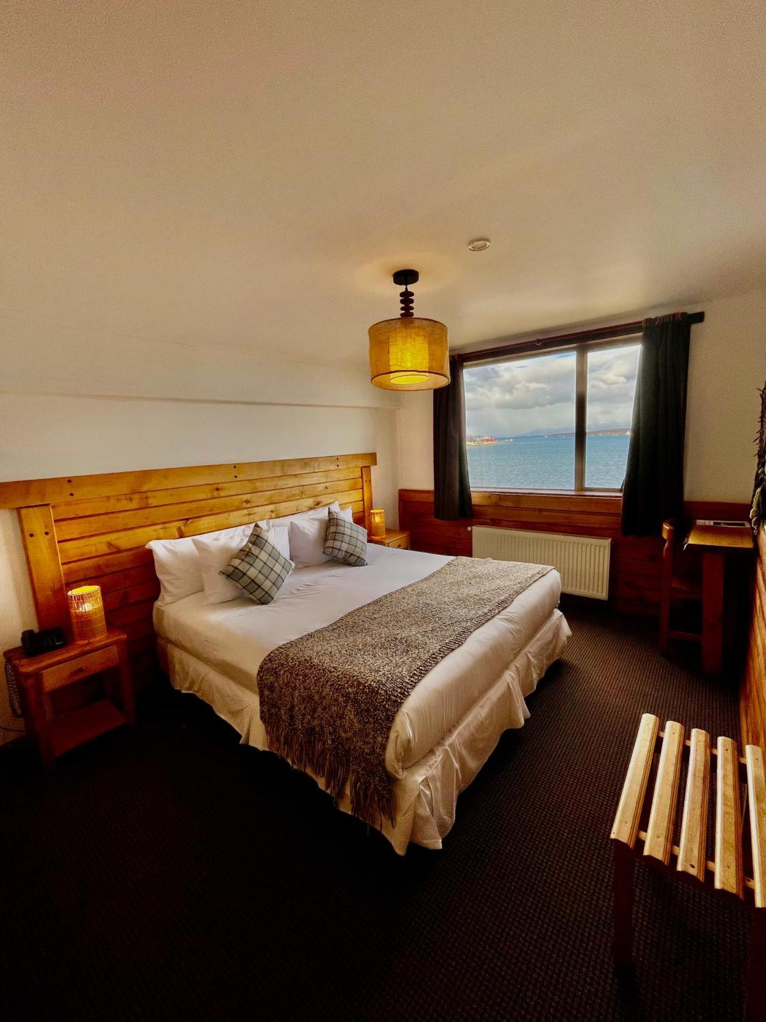 Weskar Lodge Hotel Puerto Natales Eksteriør billede